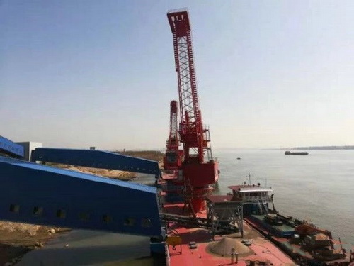 湖北一永久性砂石集并中心建成，總投資約2.5億元，年設(shè)計(jì)吞吐量360萬噸