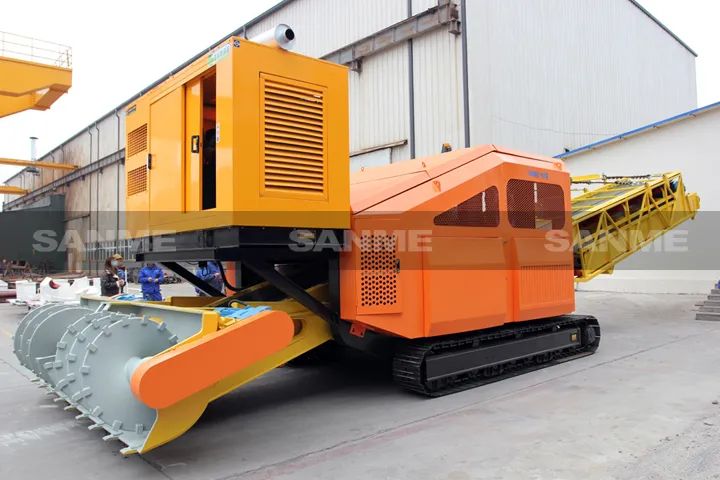 顛覆傳統(tǒng)裝車方式，山美履帶式取料機助您實現(xiàn)降本增效、節(jié)能減排！